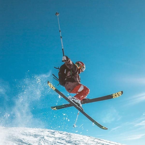 Skiing Skiing